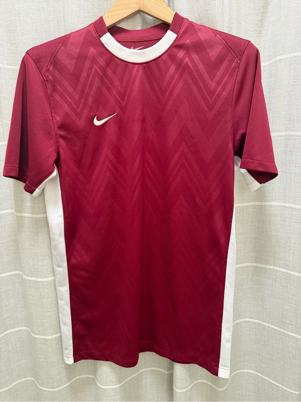Nike Men’s Maroon Short-Sleeve Soccer Jersey with White Accents